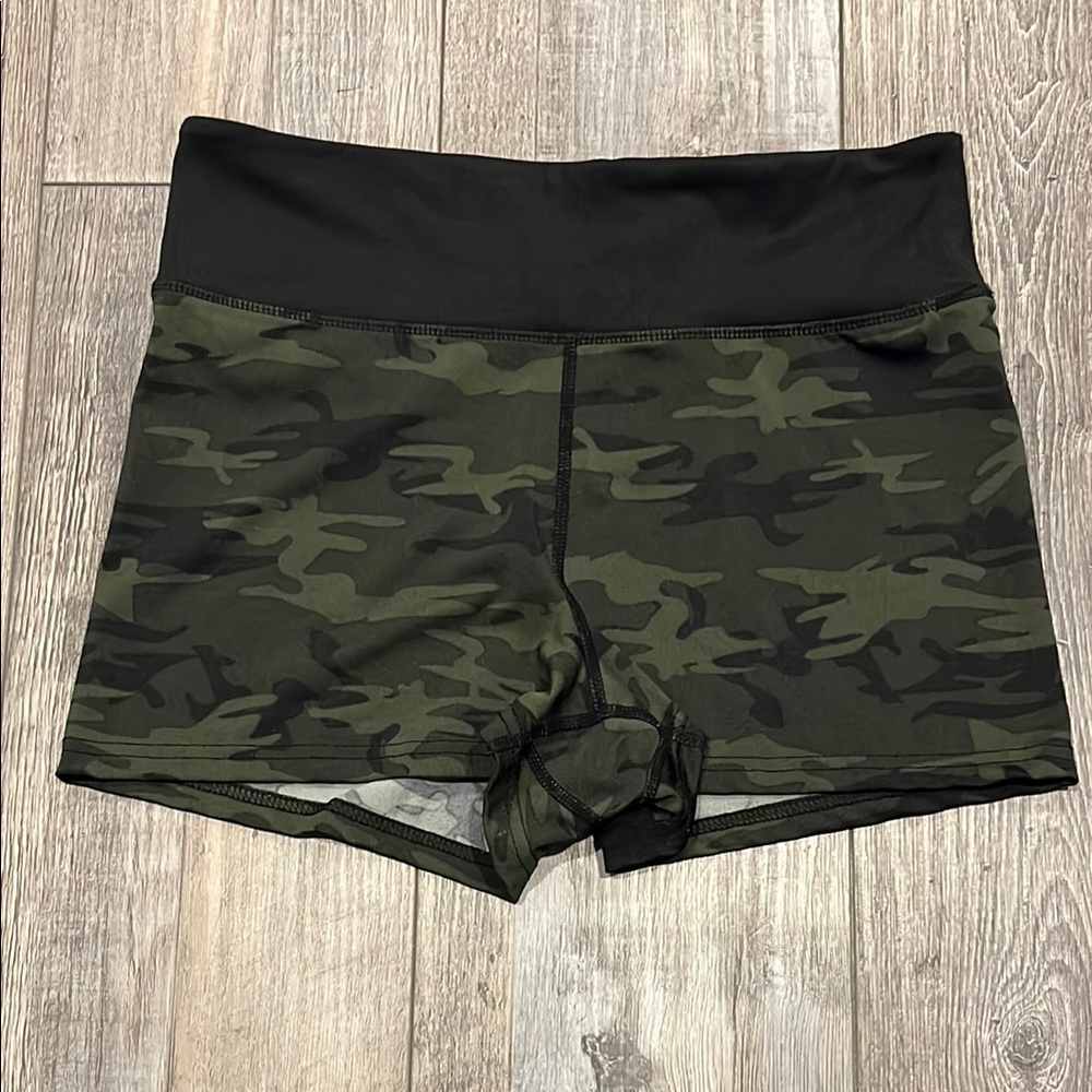 Camo Green Women's Shorts